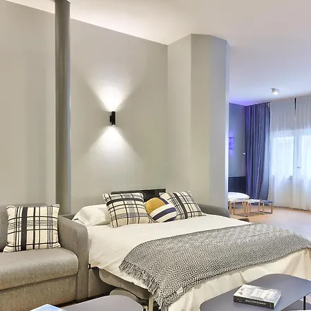 Urbanflat 124 - Spacious In The Heart Of Appartamento