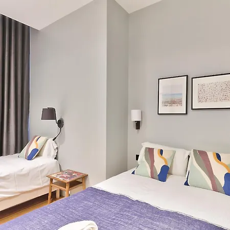Urbanflat 124 - Spacious In The Heart Of Parigi
